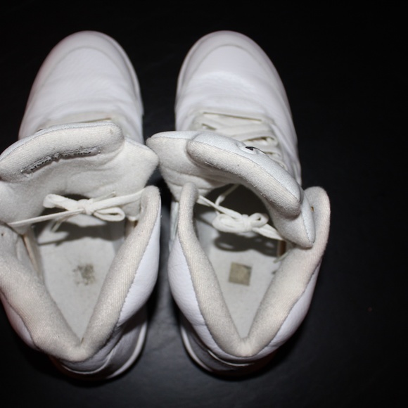 Jordan 5 Retro Metallic White (2015) 136027-130 - Picture 4 of 7